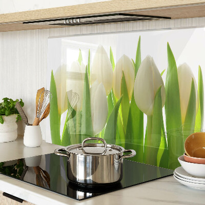 Tagliere in vetro temperato Tulipani sullo sfondo di foglie verdi
