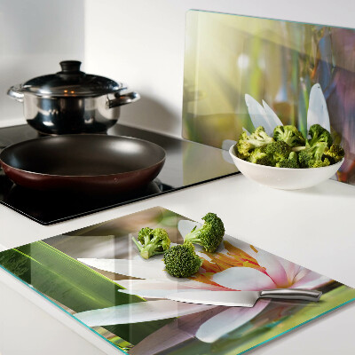 Tagliere in vetro temperato con stampa Ninfea alla luce del sole