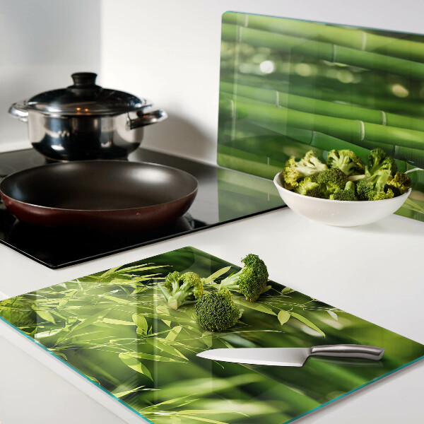 Tagliere in vetro temperato con motivo di foglie di bamboo e fogliame verde