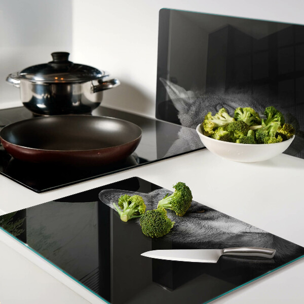 Tagliere in vetro temperato con motivo del lupo nei toni del grigio