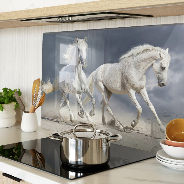 Tagliere in vetro temperato con decorazione di cavalli bianchi in corsa