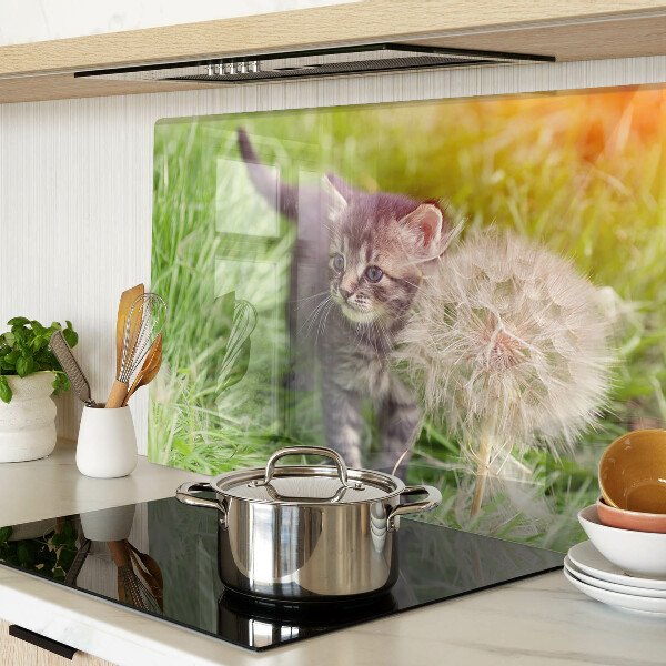 Tagliere in vetro temperato con motivo di gatto sull'erba