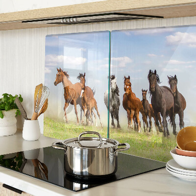 Tagliere in vetro con stampa di cavalli al galoppo sul prato
