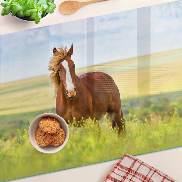 Tagliere in vetro temperato con stampa di un cavallo sul prato