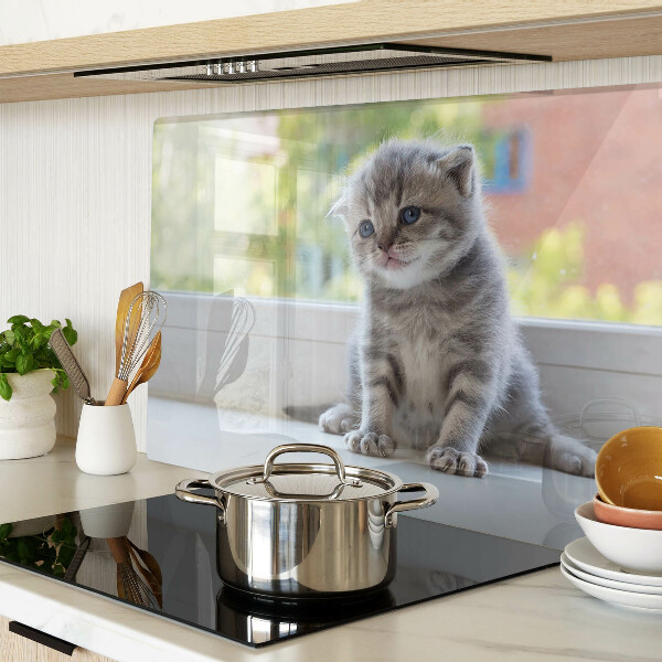 Tagliere in vetro temperato con stampa di un gattino sul davanzale