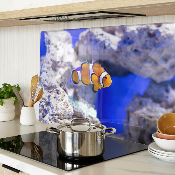 Tagliere in vetro con stampa raffigurante un pesce pagliaccio tra le rocce