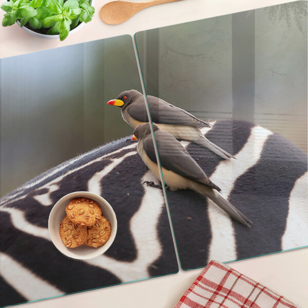 Tagliere in vetro temperato con decorazione di uccelli su sfondo zebrato