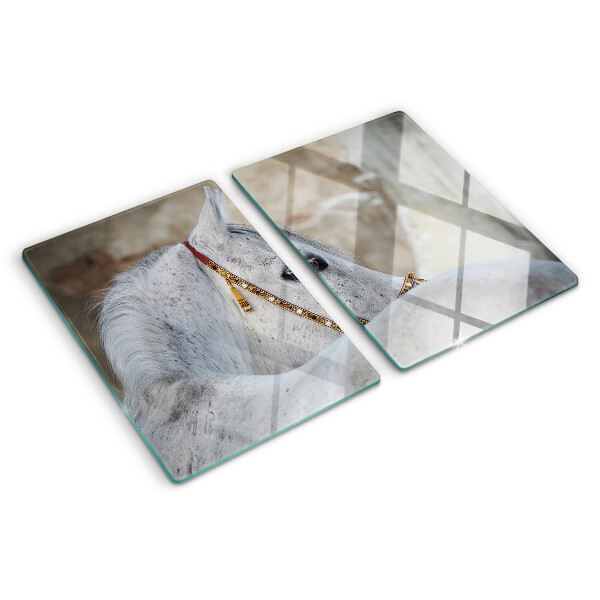 Tagliere in vetro temperato con stampa raffigurante un giovane cavallo bianco