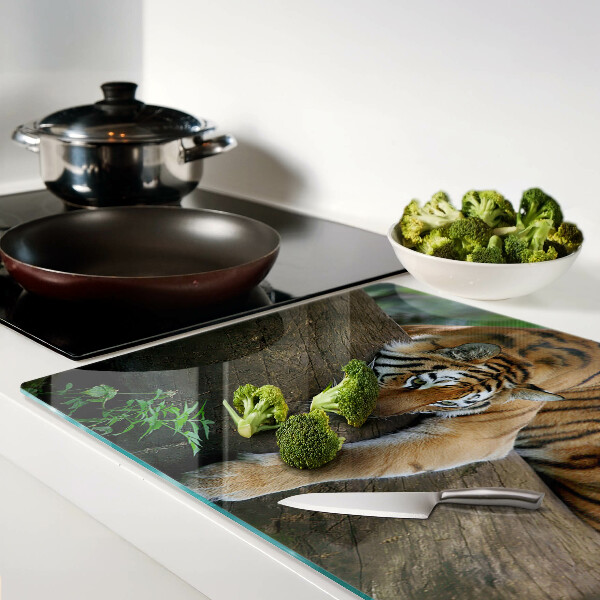 Tagliere in vetro temperato con stampa di una tigre su un tronco d'albero