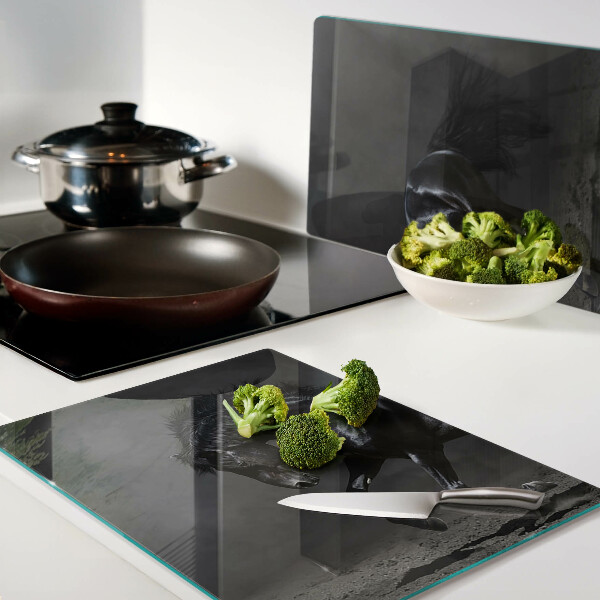 Tagliere in vetro con stampa di un cavallo nero in movimento