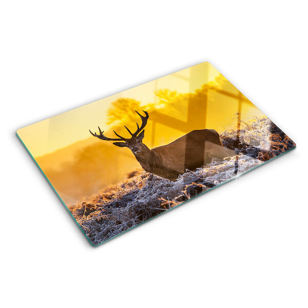Tagliere in vetro temperato con stampa di un cervo su sfondo di paesaggio mattutino