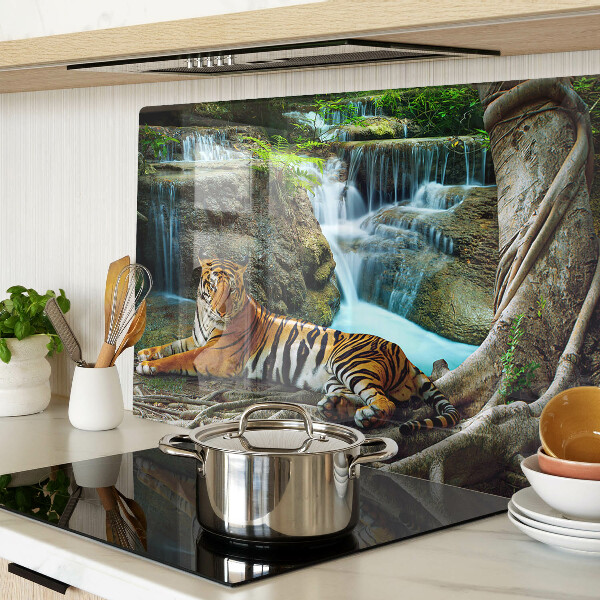 Tagliere in vetro temperato con stampa di una tigre nel suo ambiente naturale