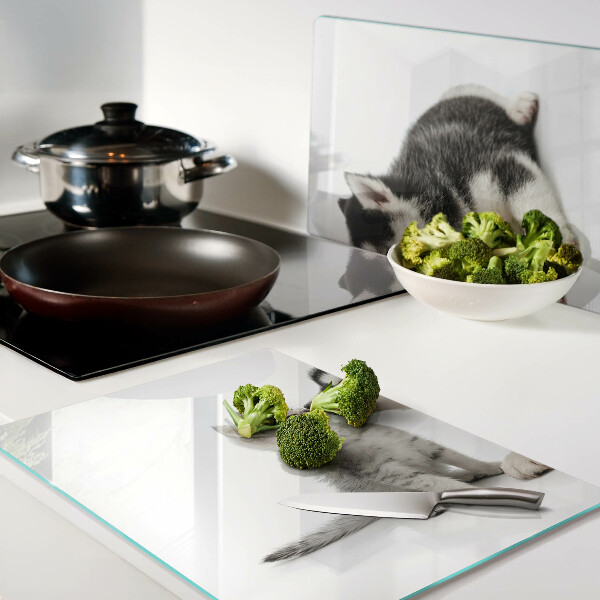 Tagliere in vetro temperato con stampa raffigurante un gattino e un cucciolo che giocano insieme