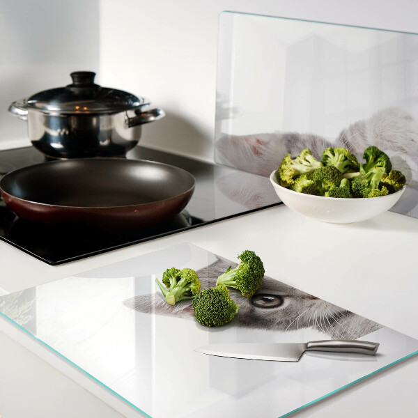 Tagliere in vetro con stampa di un gattino dagli occhi grandi