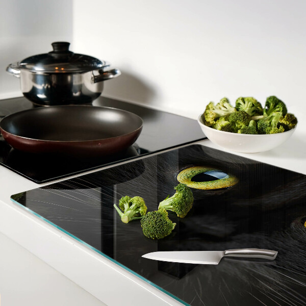 Tagliere in vetro con stampa di un gatto nero dagli occhi verdi