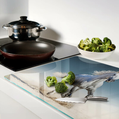 Tagliere in vetro con decorazione di un cavallo bianco in movimento