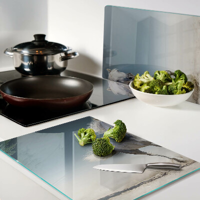 Tagliere in vetro con decorazione di un cavallo bianco in movimento