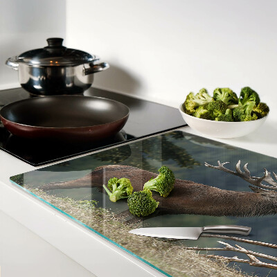 Tagliere in vetro con stampa raffigurante un cervo nel suo ambiente naturale