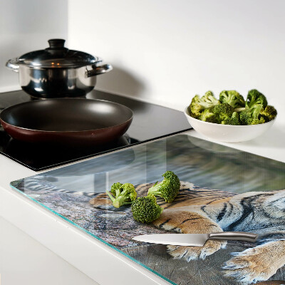 Tagliere in vetro con stampa di una tigre su un tronco d'albero