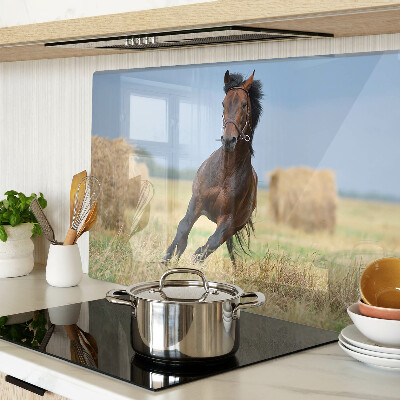 Tagliere in vetro con stampa di un cavallo sul prato