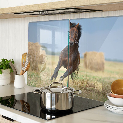 Tagliere in vetro con stampa di un cavallo sul prato