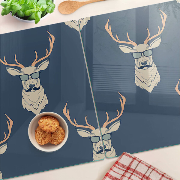 Tagliere in vetro temperato con stampa di una renna che indossa occhiali da sole