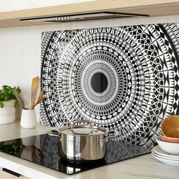 Tagliere in vetro temperato Mandala nei toni del bianco e nero