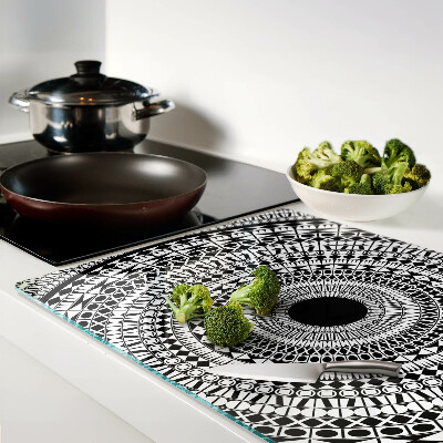 Tagliere in vetro temperato con motivo mandala nei toni del bianco e nero