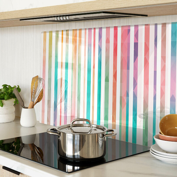 Tagliere in vetro temperato con strisce colorate nei toni dell'arcobaleno