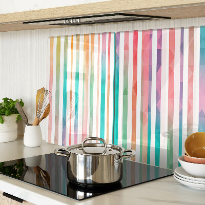 Tagliere in vetro temperato con strisce colorate nei toni dell'arcobaleno