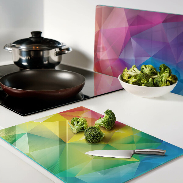 Tagliere in vetro con motivo geometrico colorato nei toni dell'arcobaleno