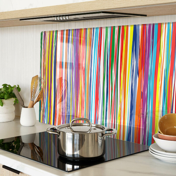 Tagliere in vetro con strisce colorate in varie tonalità