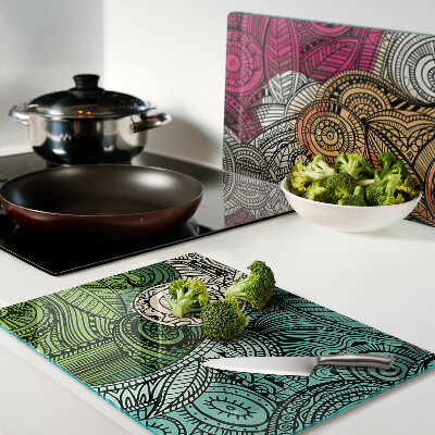 Tagliere in vetro temperato con motivo mandala dai disegni colorati