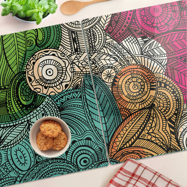 Tagliere in vetro temperato con motivo mandala dai disegni colorati