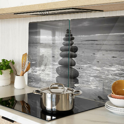 Tagliere in vetro temperato con motivo di pietre sulla spiaggia in bianco e nero