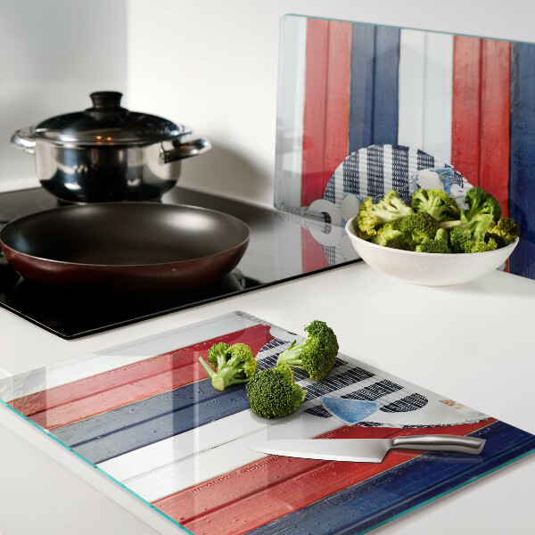 Tagliere in vetro temperato con motivo a strisce sullo sfondo