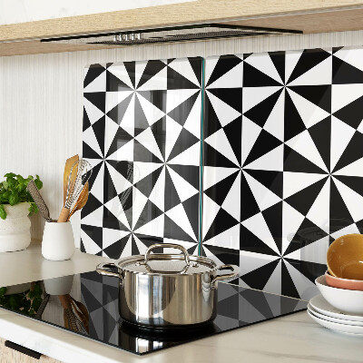 Tagliere in vetro temperato con motivo a triangoli geometrici in bianco e nero