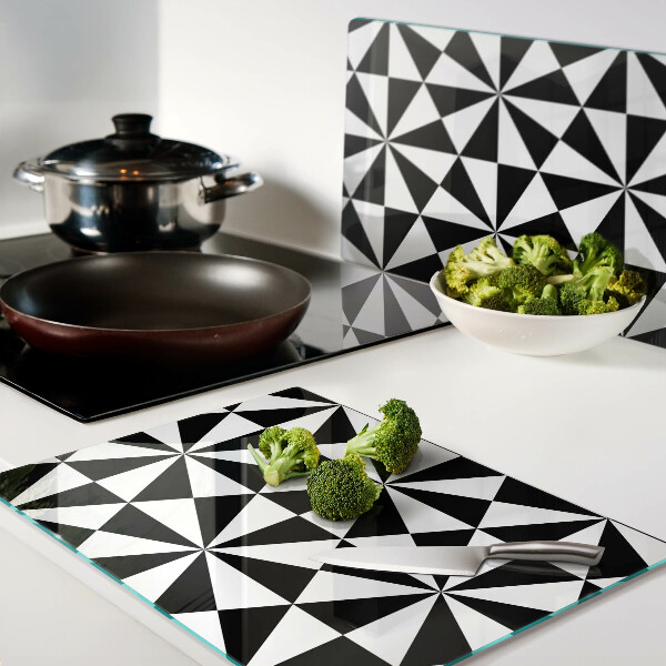Tagliere in vetro temperato con motivo a triangoli geometrici in bianco e nero