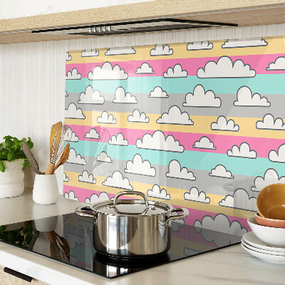 Tagliere in vetro temperato con motivo di nuvole su sfondo pastello