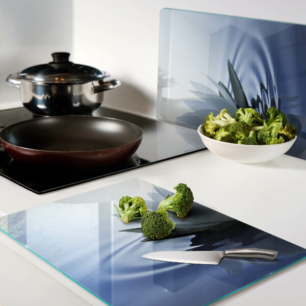 Tagliere in vetro temperato con motivo ninfea sullo sfondo dell'acqua