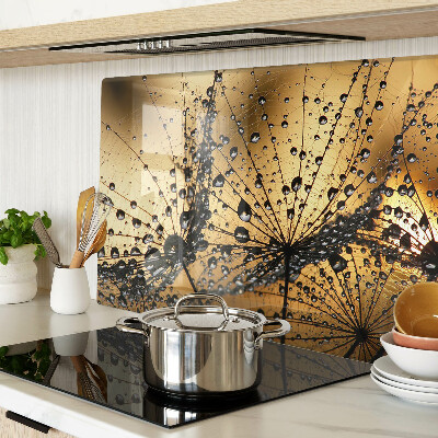 Tagliere in vetro temperato con stampa raffigurante gocce d'acqua sulle foglie