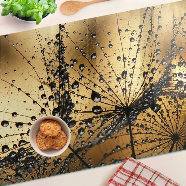 Tagliere in vetro temperato con stampa raffigurante gocce d'acqua sulle foglie