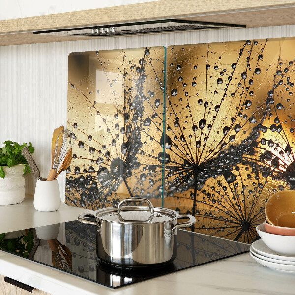 Tagliere in vetro temperato con stampa raffigurante gocce d'acqua sulle foglie