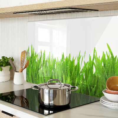 Tagliere in vetro con motivo di erba verde e gocce d'acqua