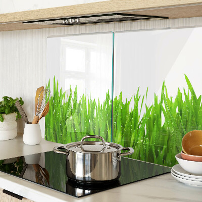 Tagliere in vetro con motivo di erba verde e gocce d'acqua