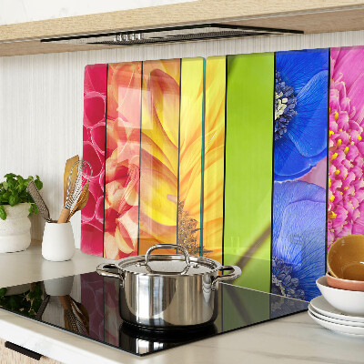 Tagliere in vetro temperato con motivi floreali dai colori intensi