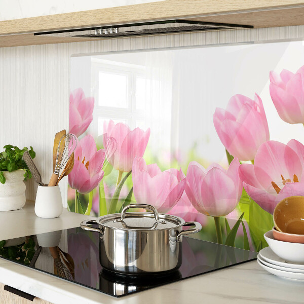 Tagliere in vetro temperato con decorazione a tulipani rosa che richiamano un giardino