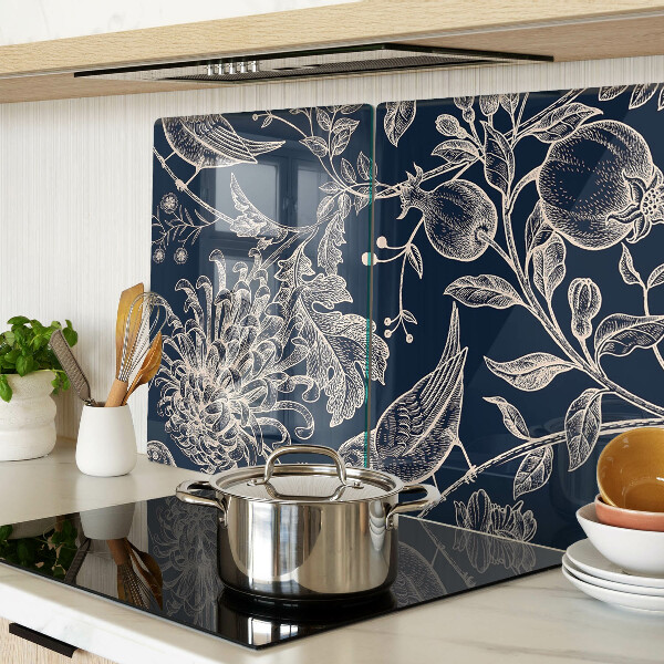 Tagliere in vetro temperato con motivo di fiori e uccelli su sfondo scuro