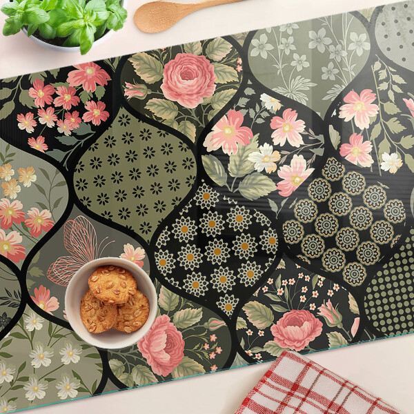 Tagliere in vetro temperato Patchwork floreale con motivi geometrici