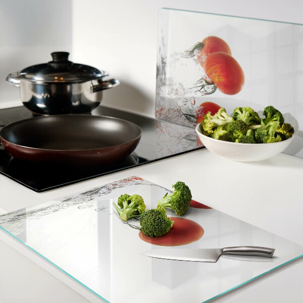 Tagliere in vetro temperato con motivo di pomodori immersi nell'acqua